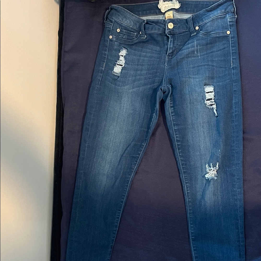 Altar'd State Distressed Skinny Jeans in Dark Blue